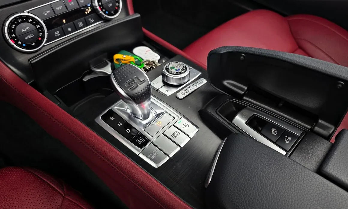 Mercedes-Benz SL-Class