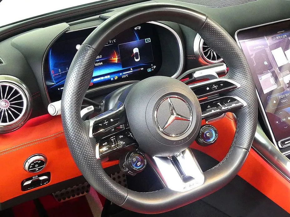 Mercedes-Benz SL-Class