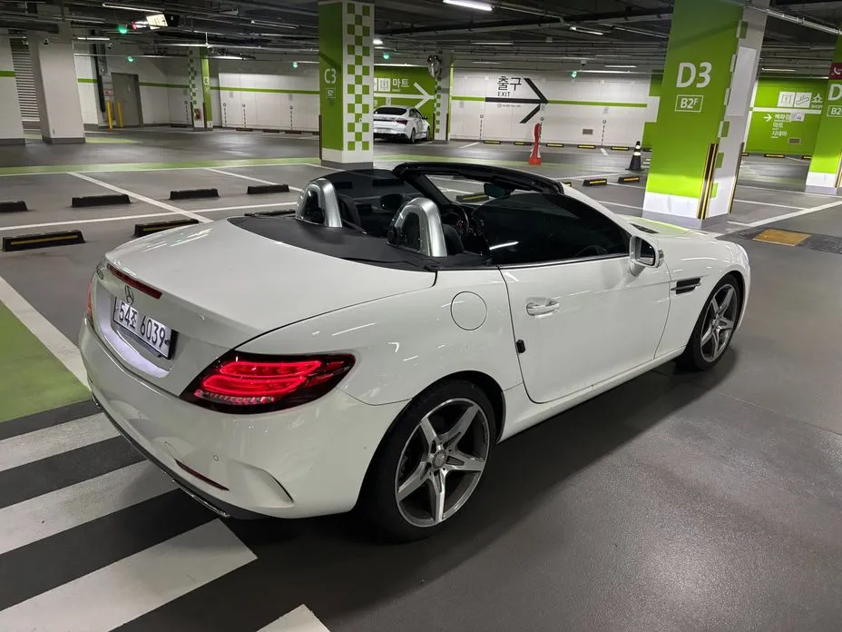 Mercedes-Benz SLC-Class