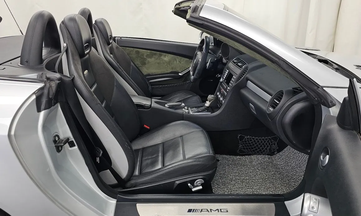 Mercedes-Benz SLK-Class