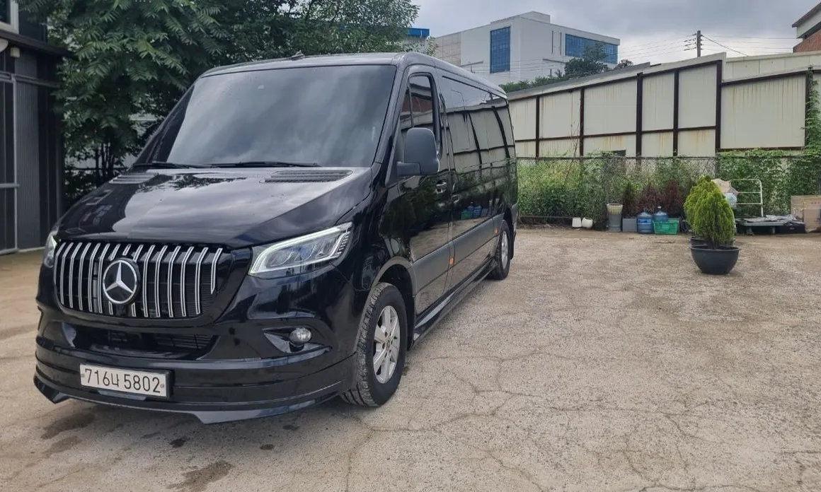 Mercedes-Benz Sprinter