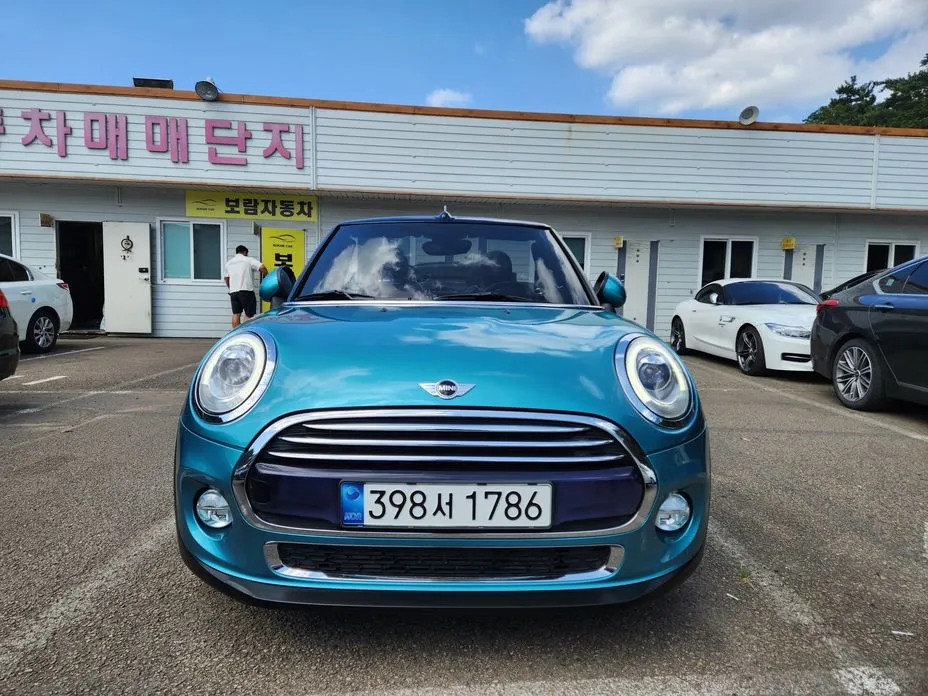 Mini Cooper Convertible