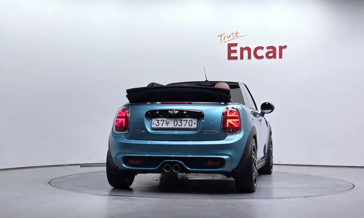 Mini Cooper Convertible