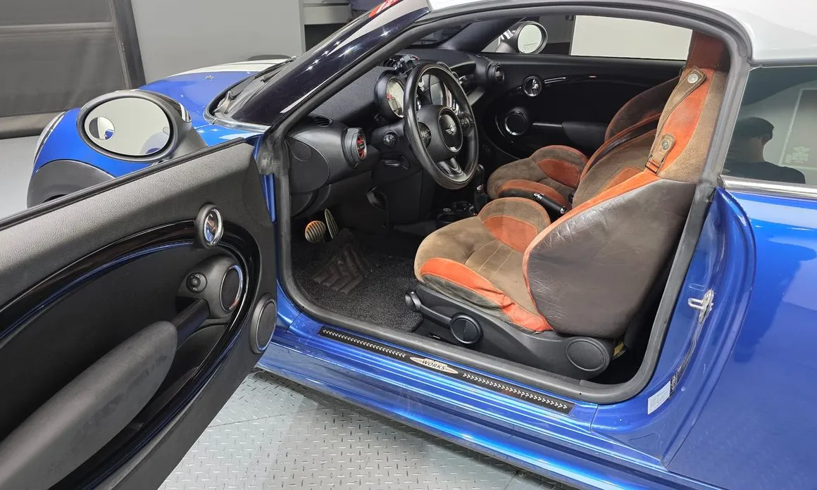 Mini Coupe