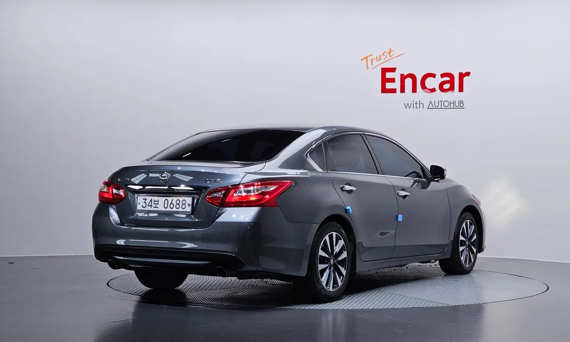 Nissan Altima