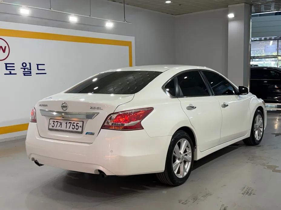 Nissan Altima