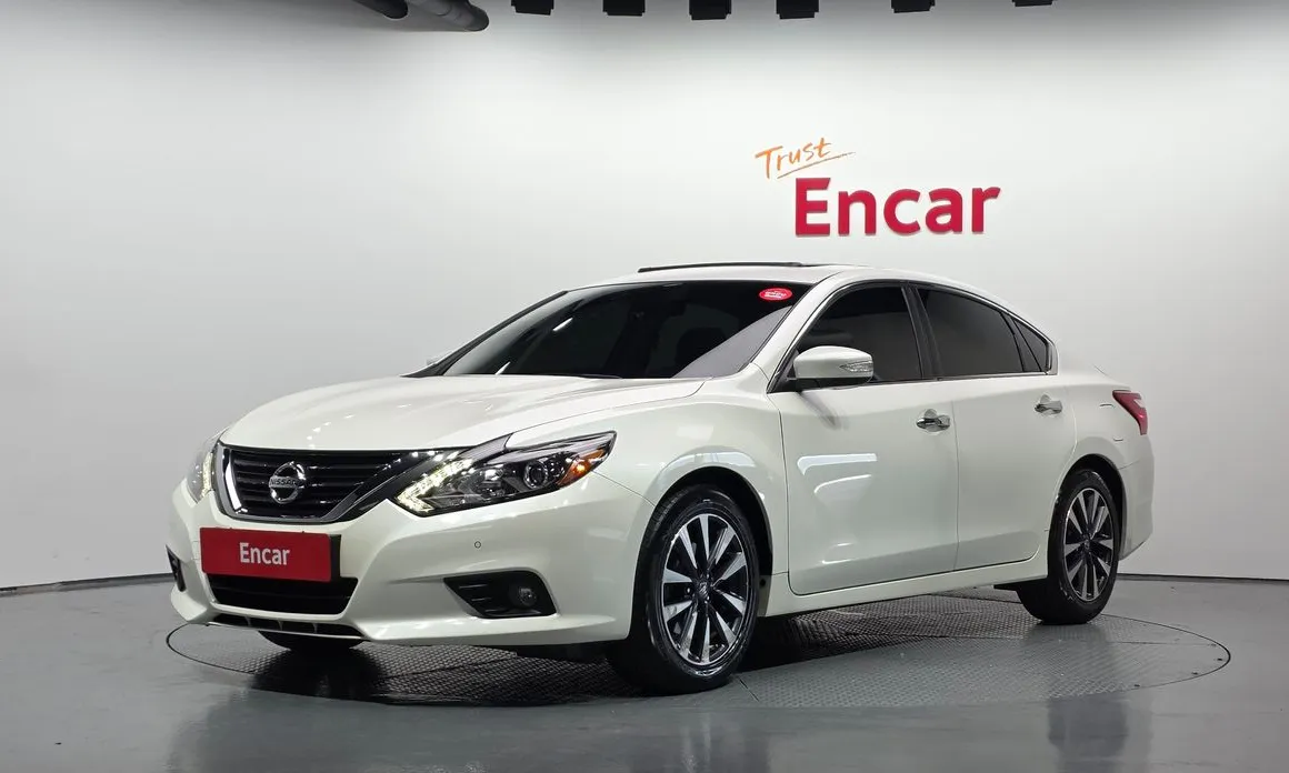 Nissan Altima