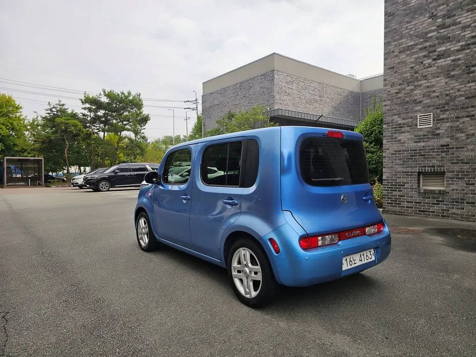 Nissan Cube