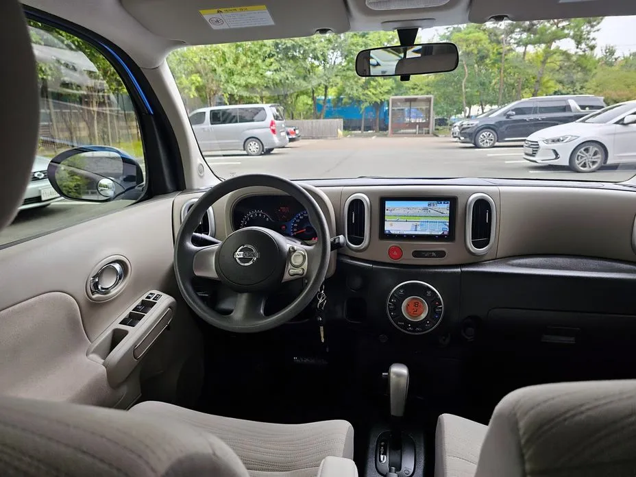 Nissan Cube