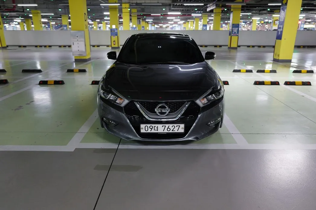 Nissan Maxima