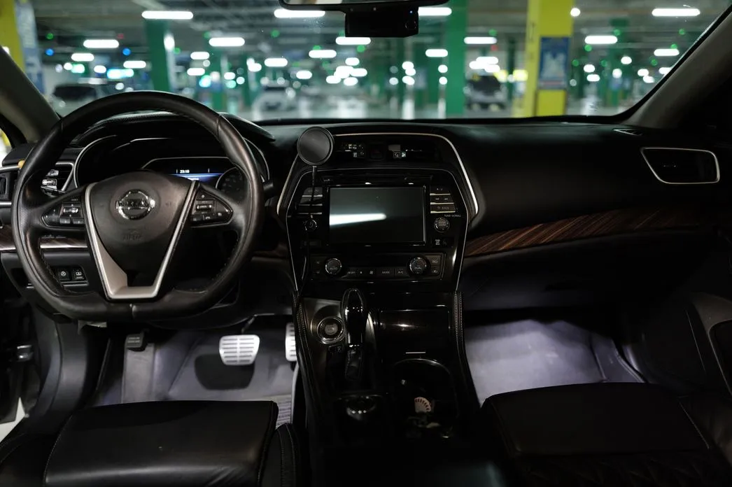 Nissan Maxima