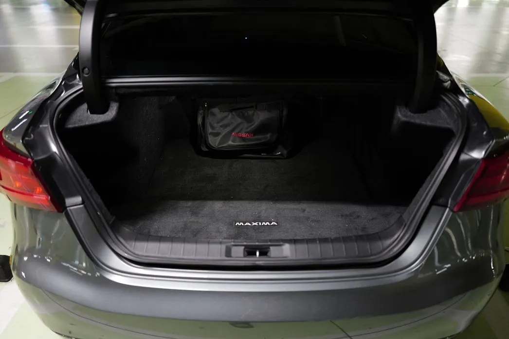Nissan Maxima