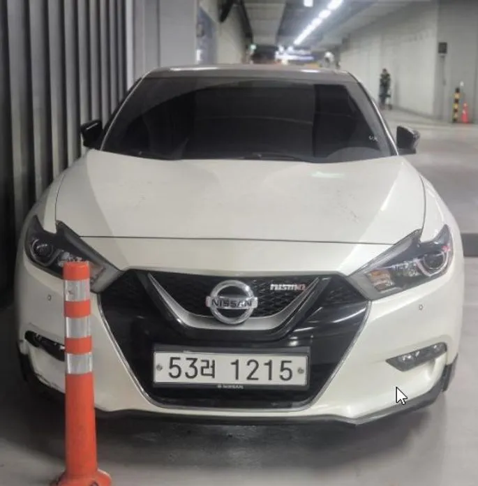 Nissan Maxima