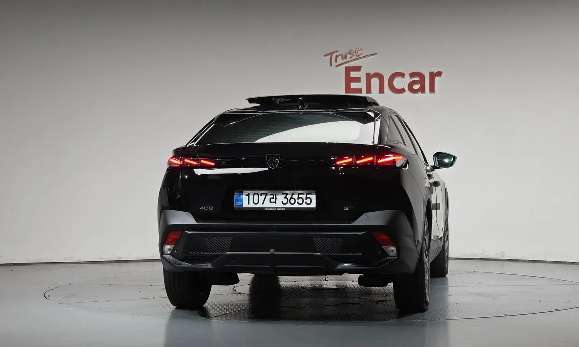 Peugeot 408
