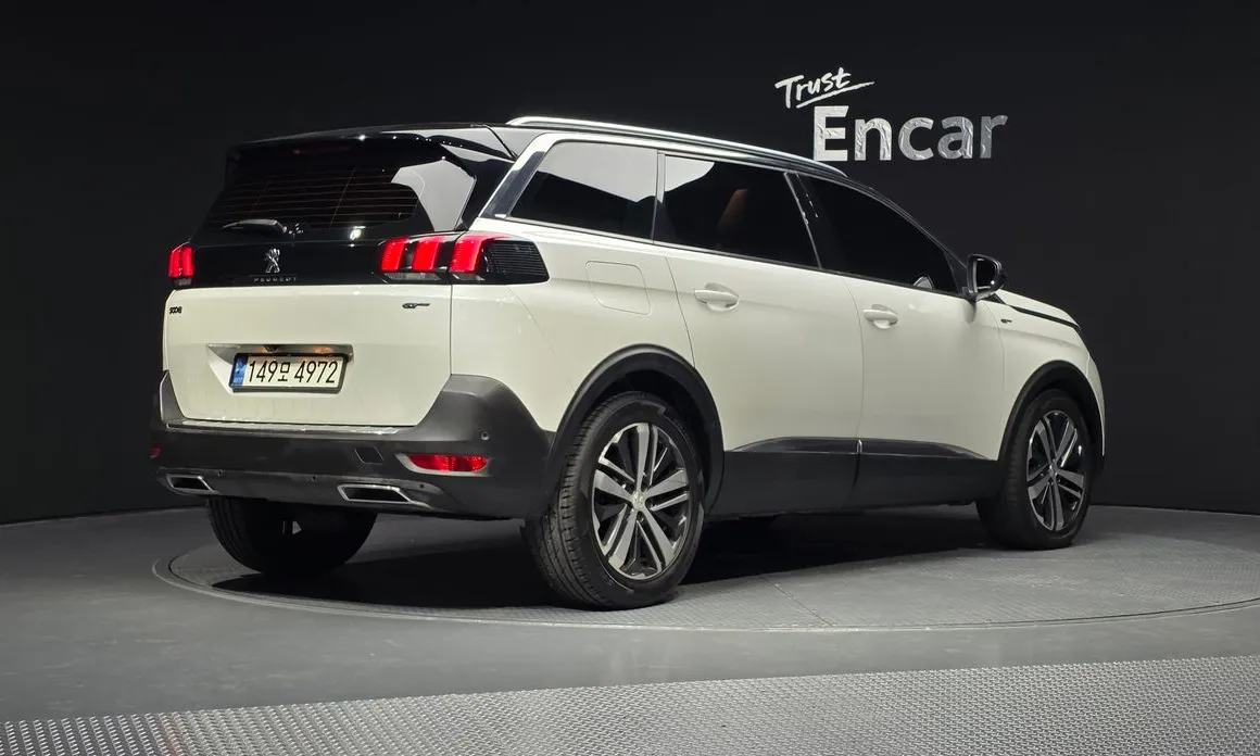 Peugeot 5008