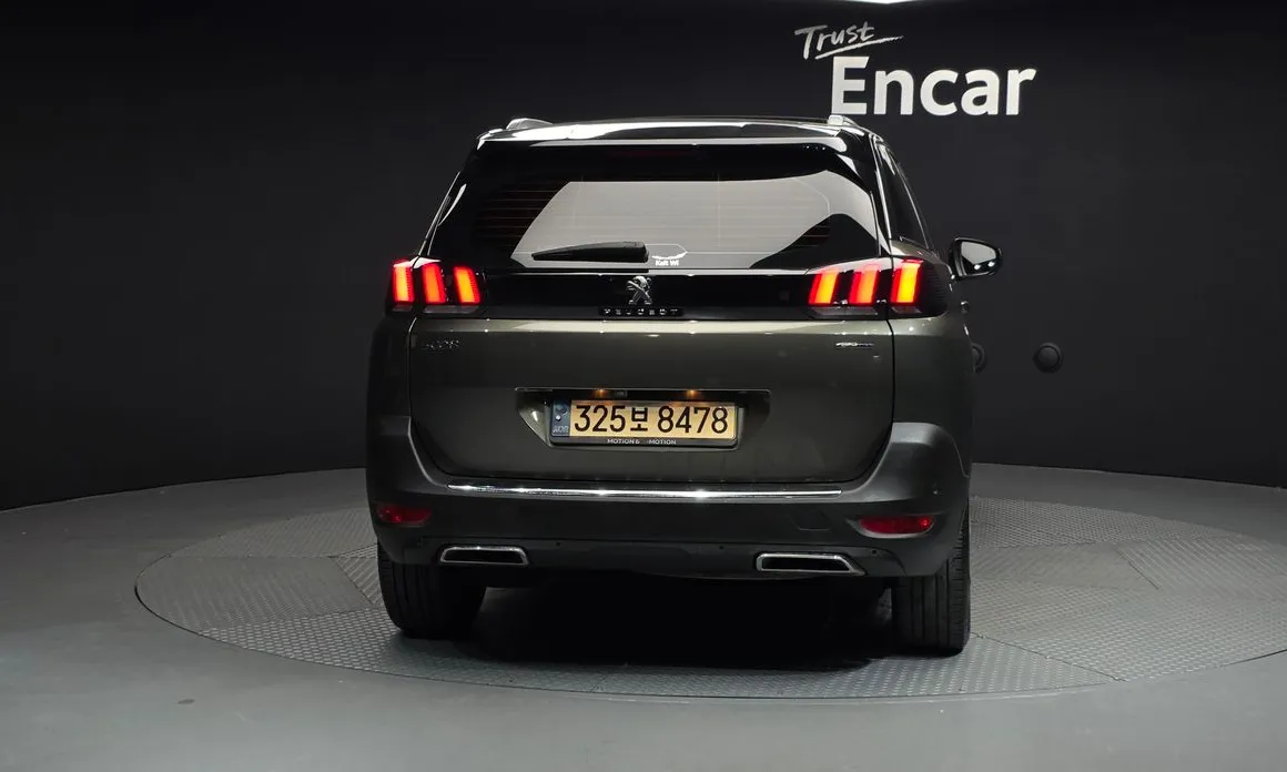 Peugeot 5008