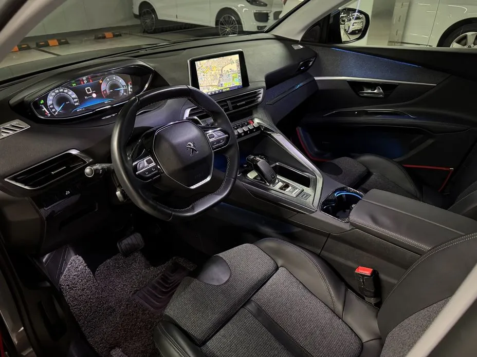 Peugeot 5008