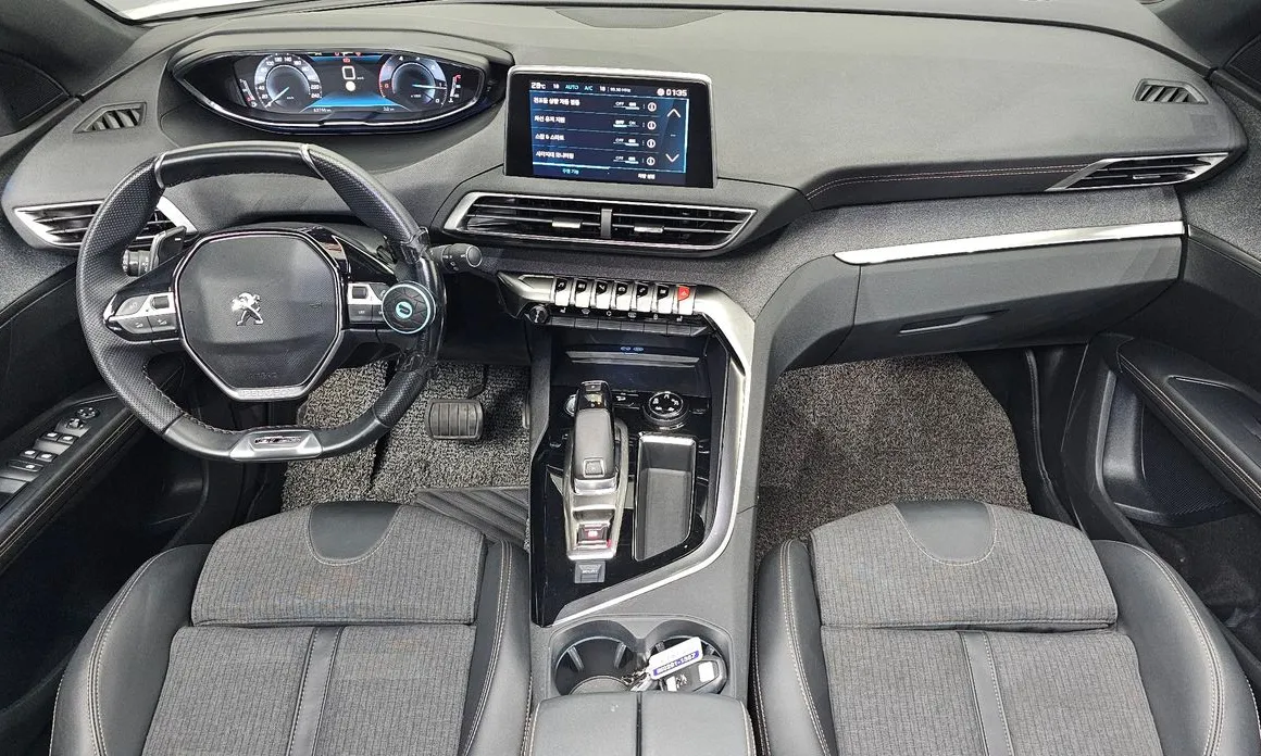 Peugeot 5008