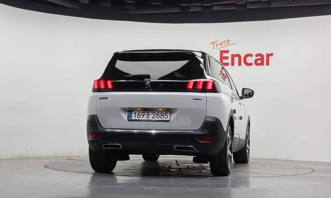 Peugeot 5008