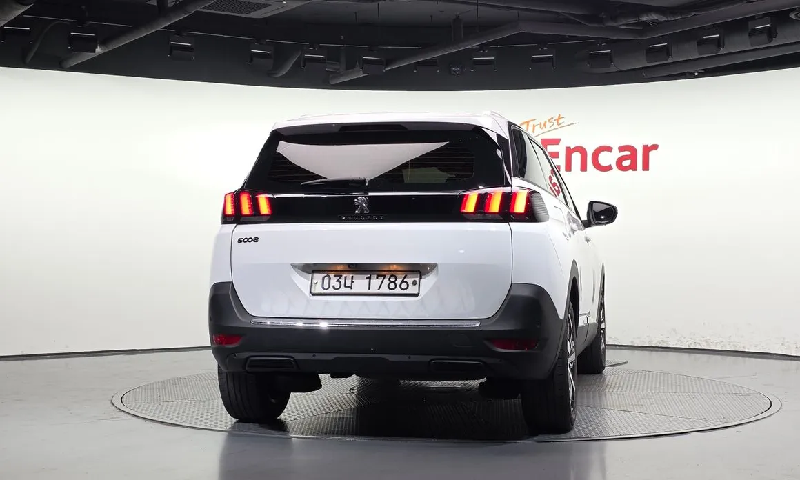 Peugeot 5008