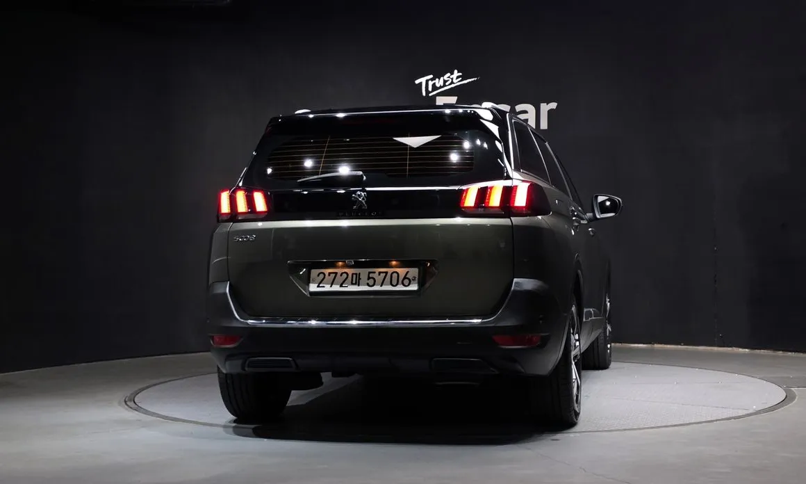 Peugeot 5008