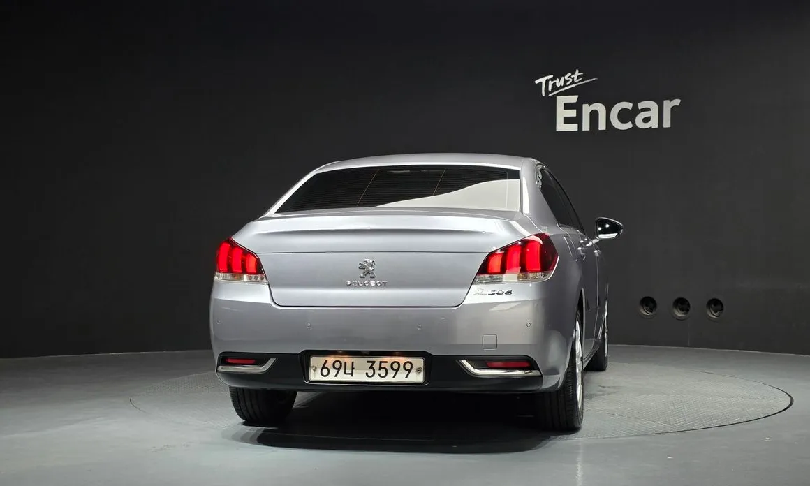 Peugeot 508