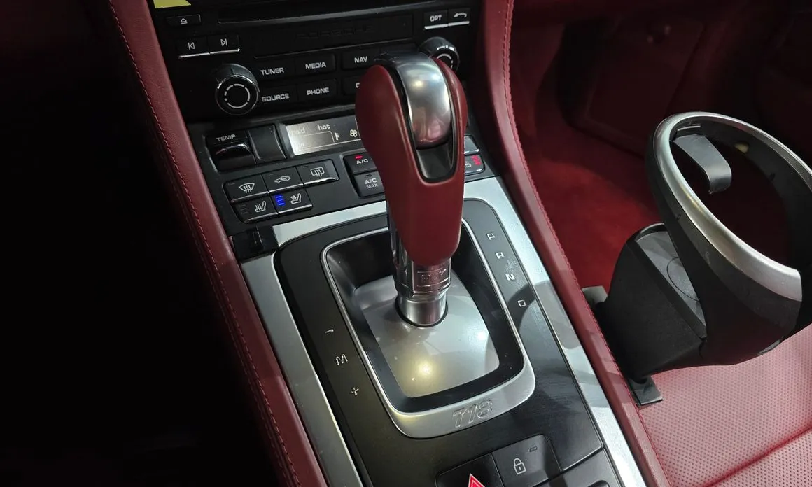 Porsche 718