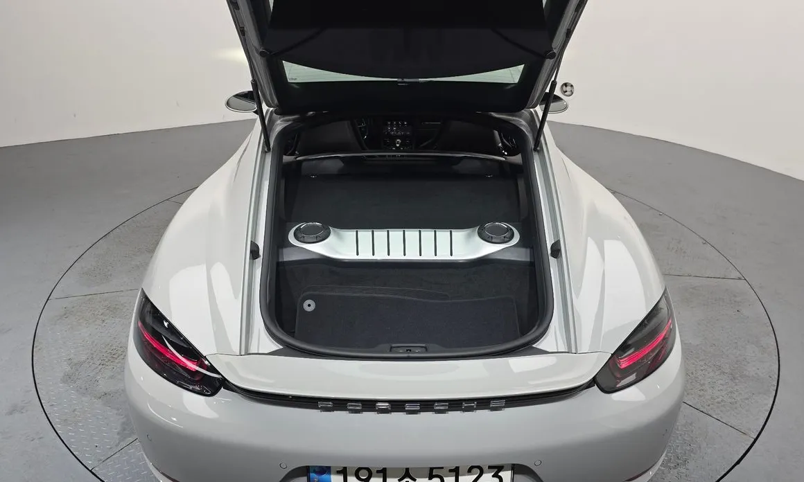 Porsche 718