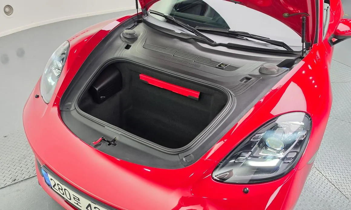 Porsche 718