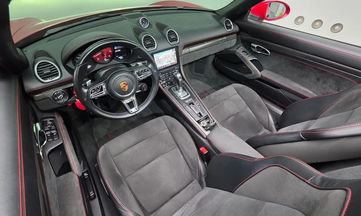 Porsche 718