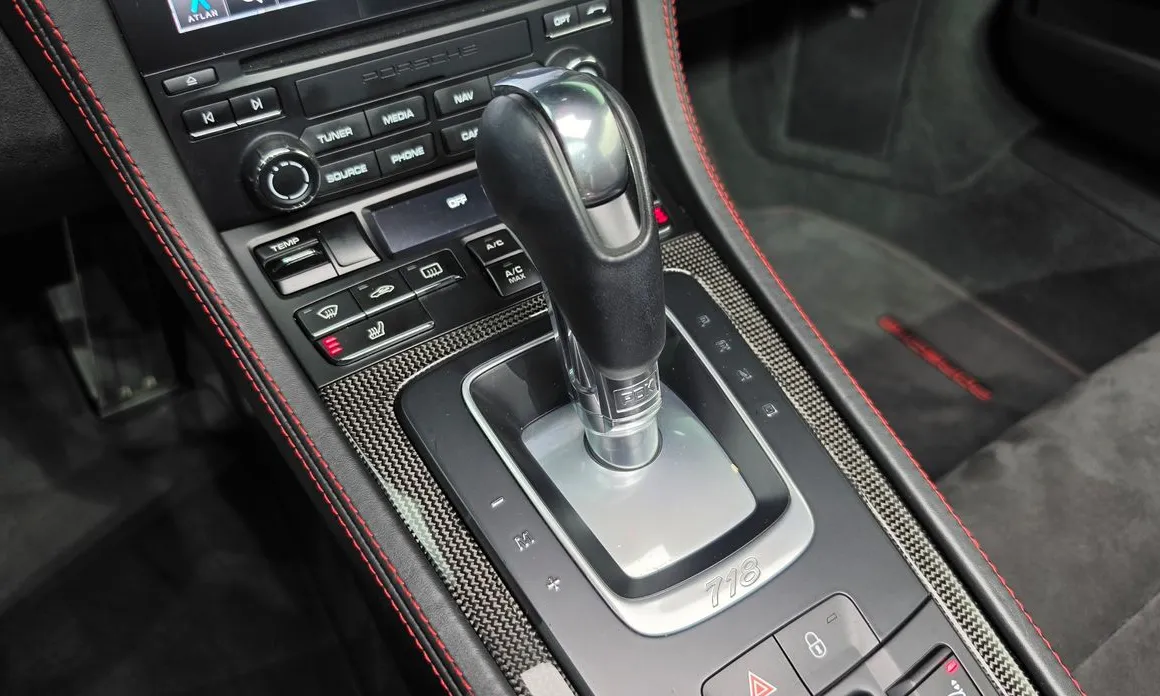 Porsche 718