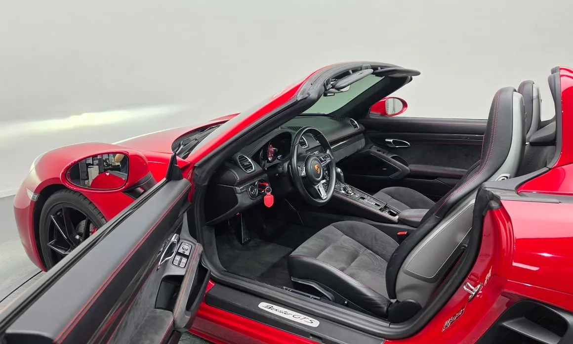 Porsche 718