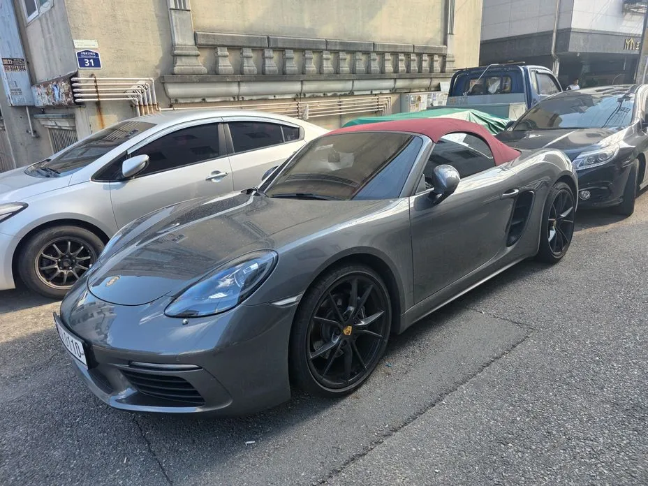 Porsche 718