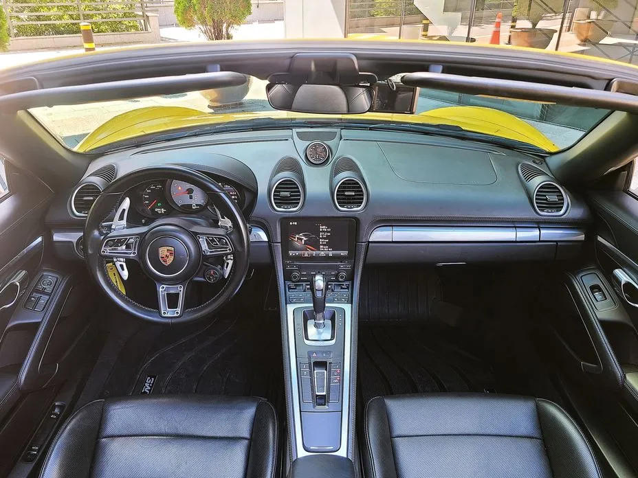 Porsche 718