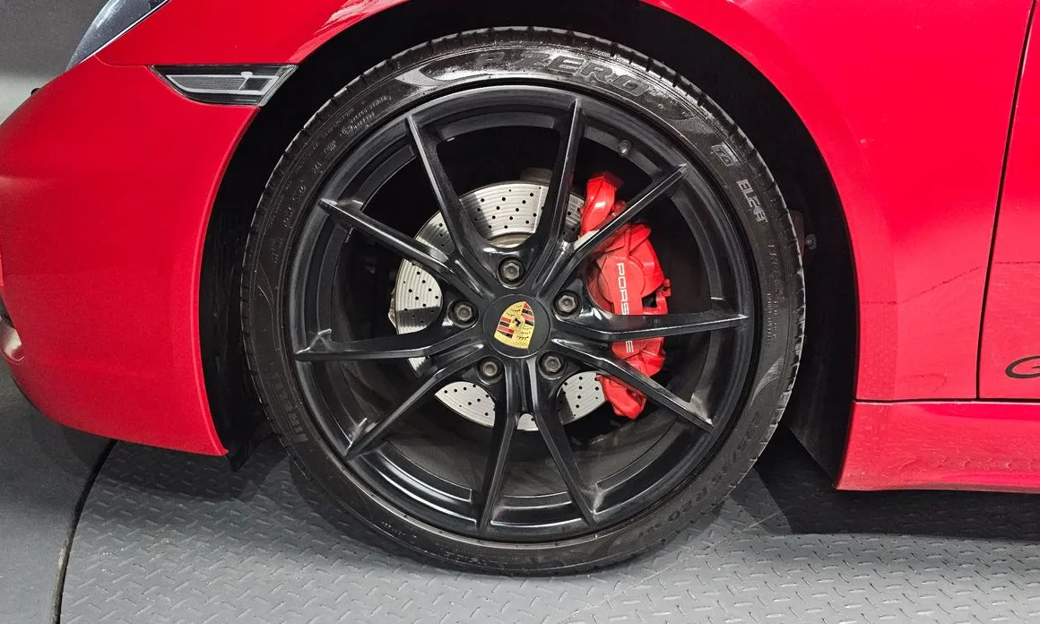 Porsche 718