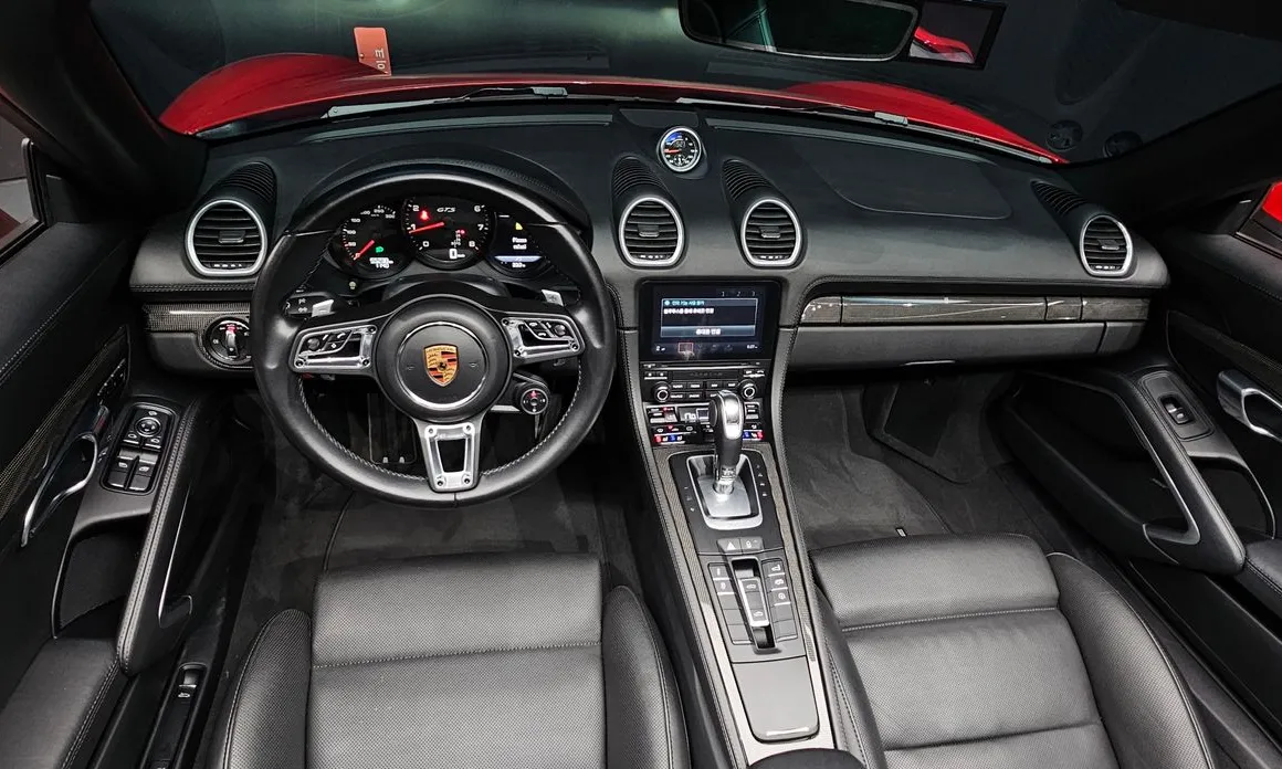 Porsche 718