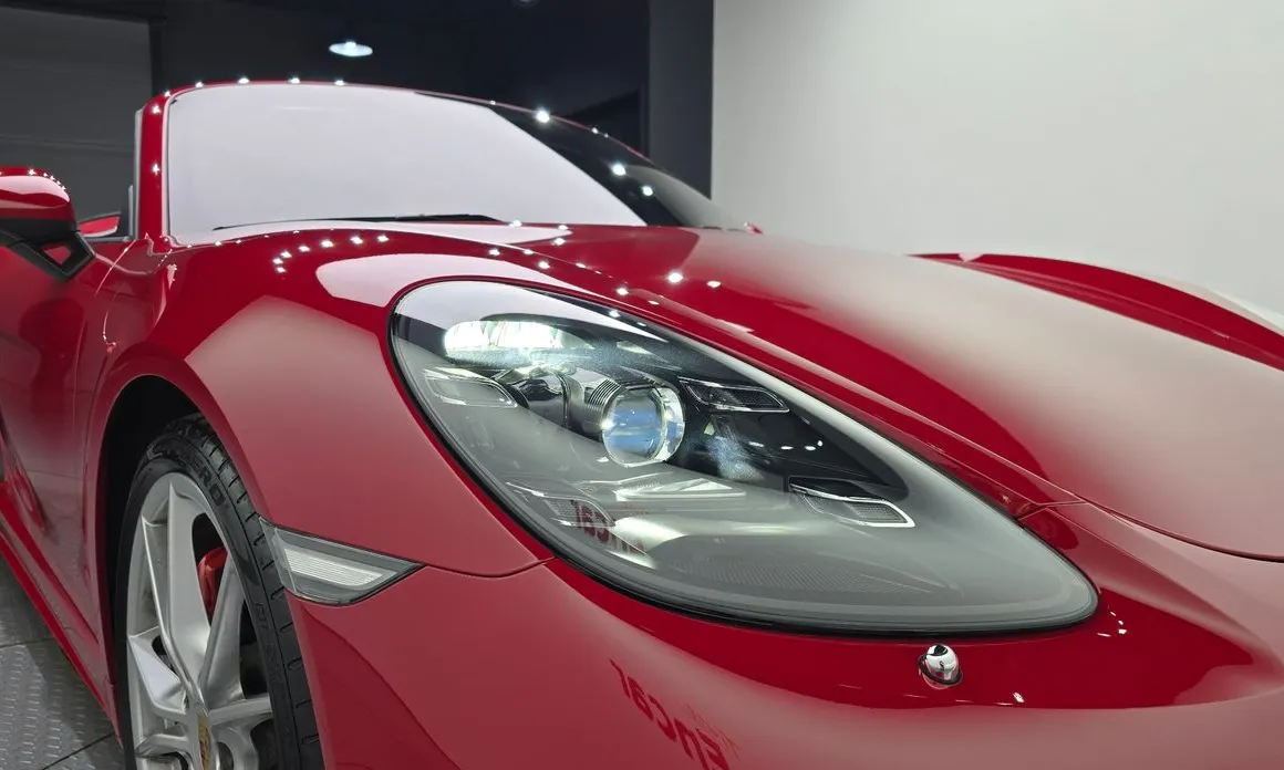 Porsche 718