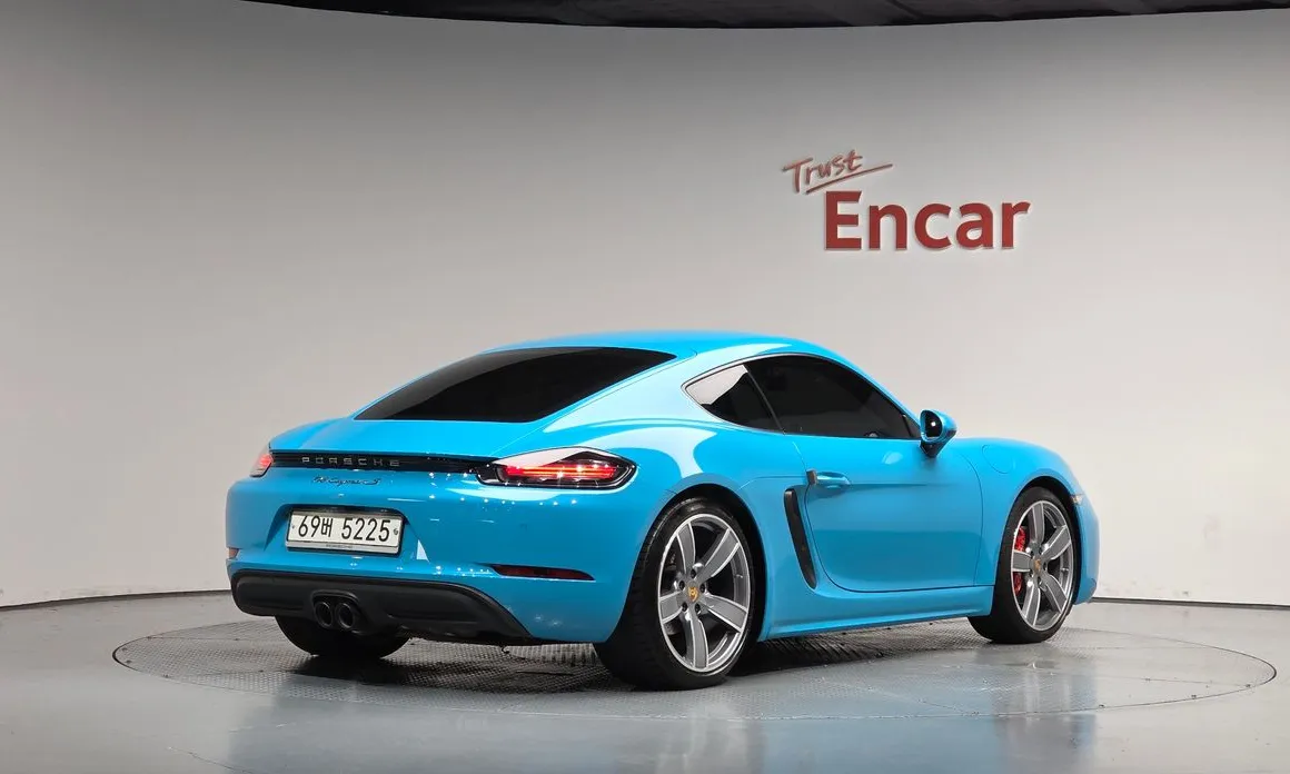 Porsche 718