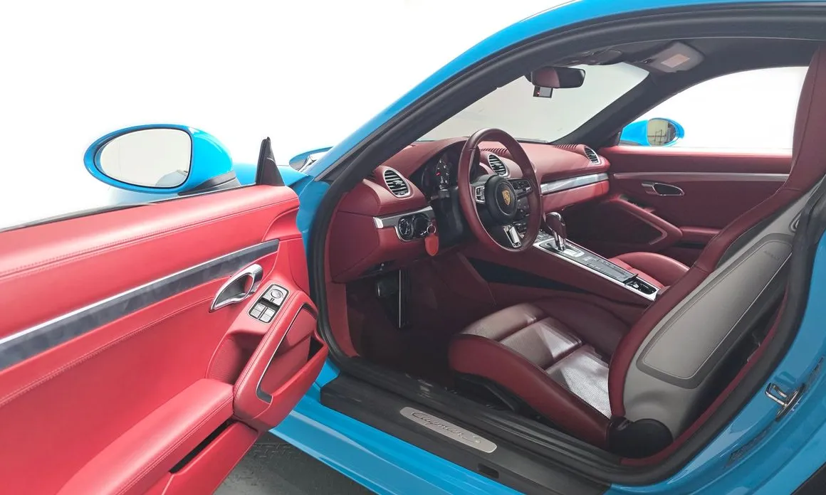Porsche 718