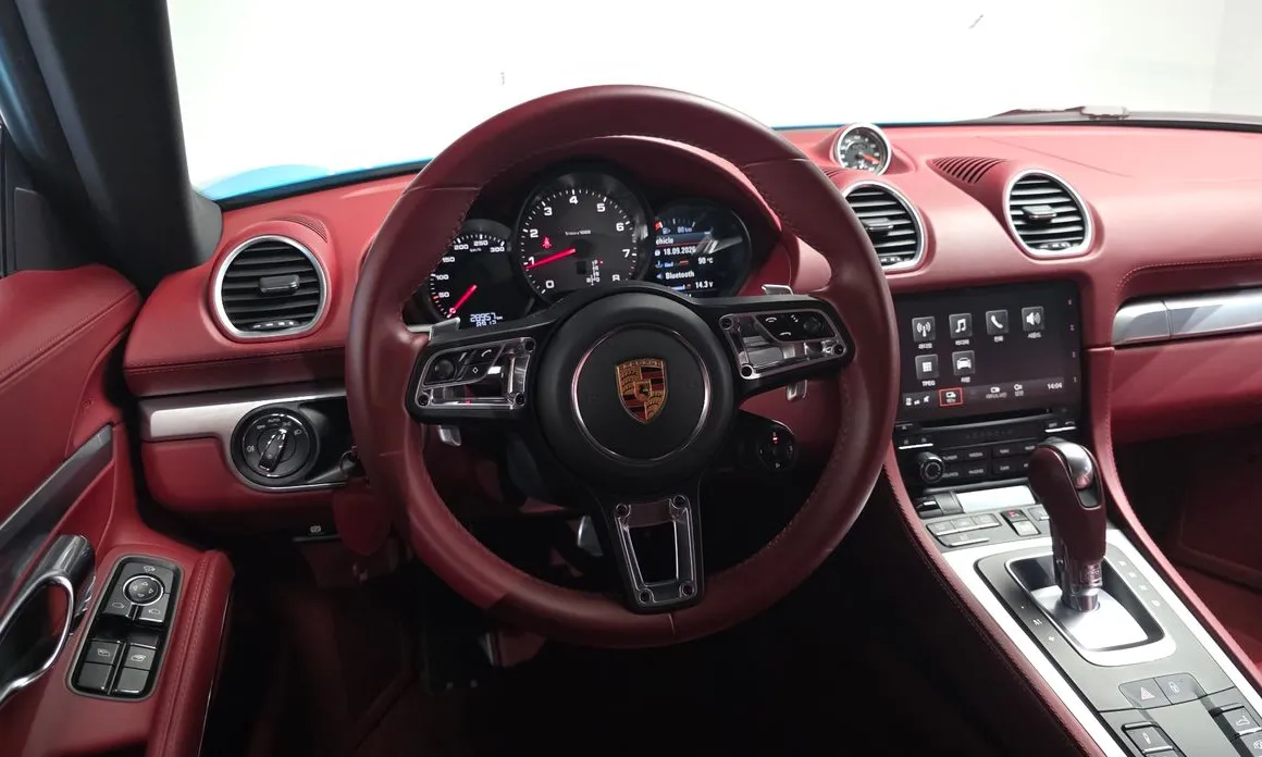 Porsche 718