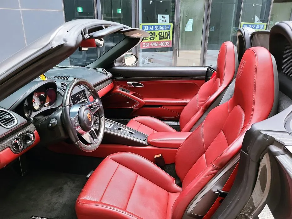 Porsche 718