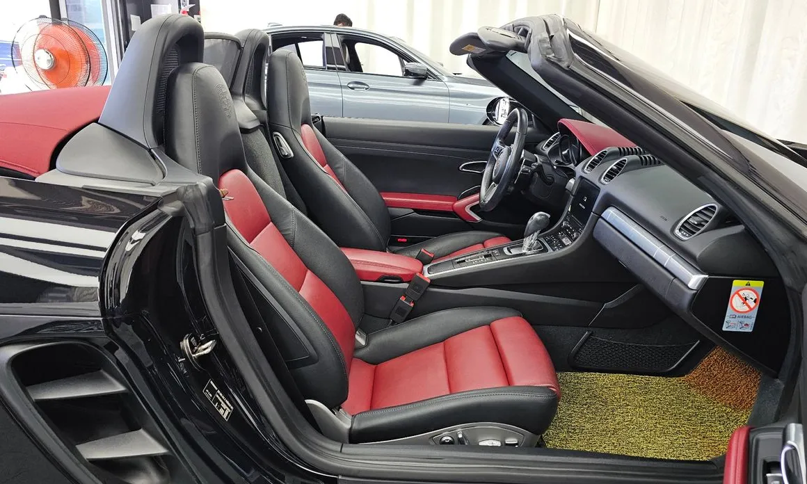 Porsche 718