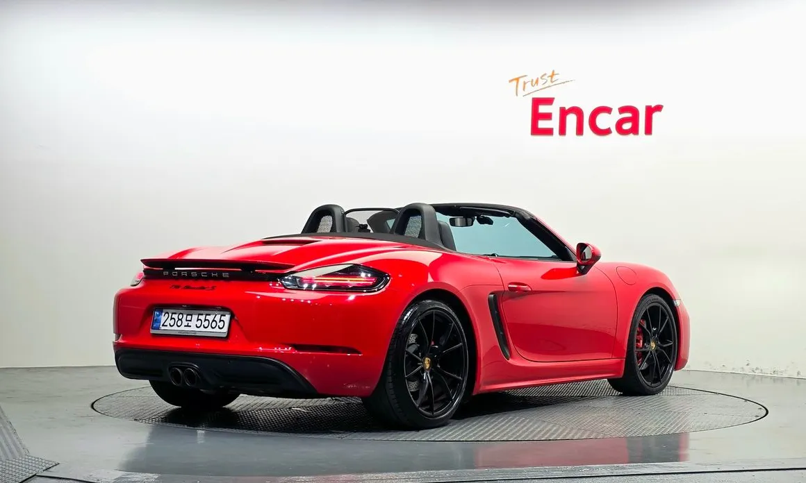 Porsche 718