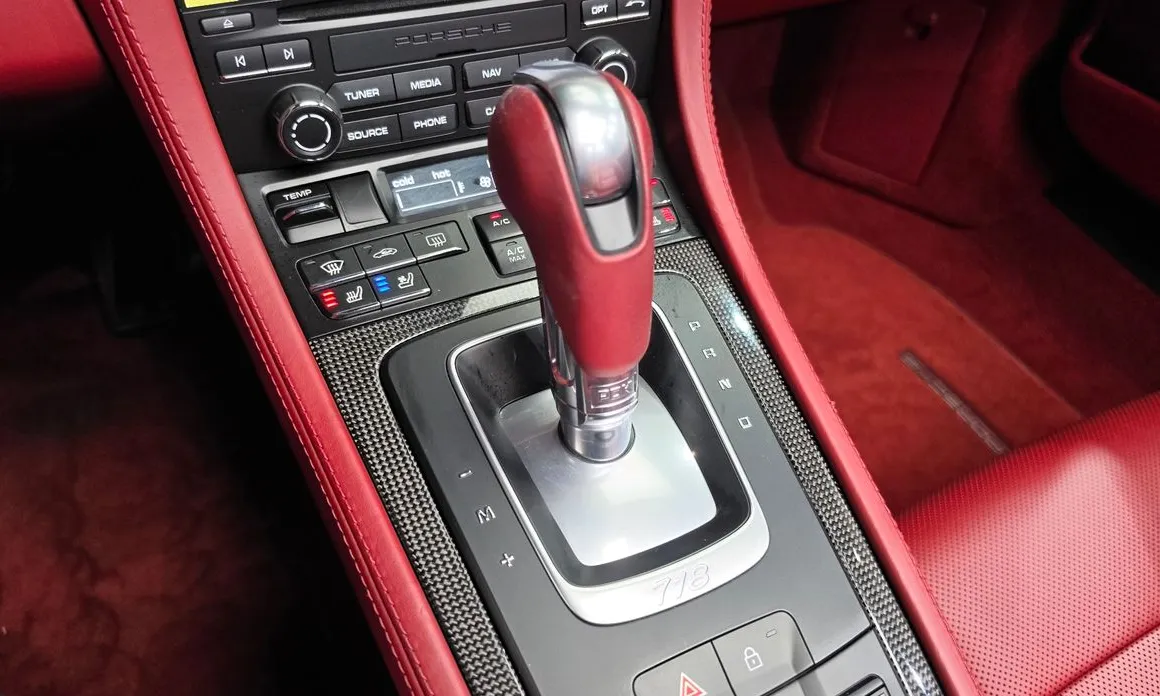 Porsche 718