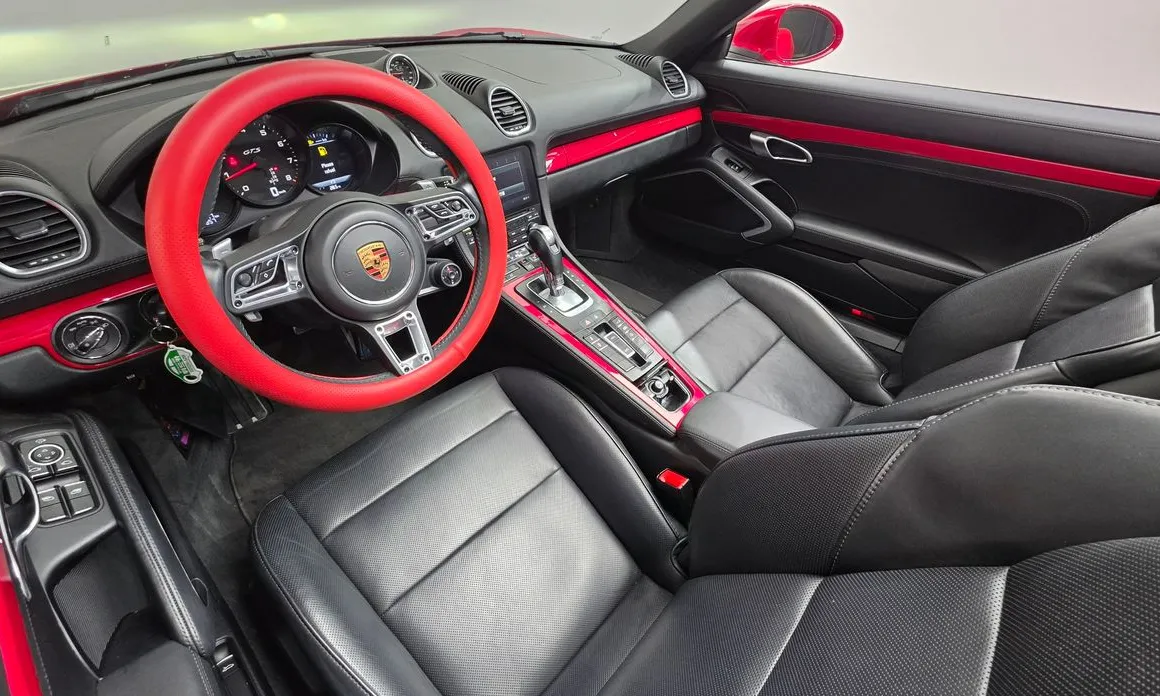 Porsche 718