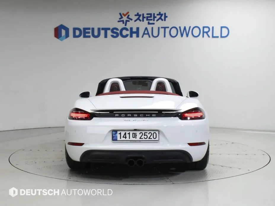 Porsche 718