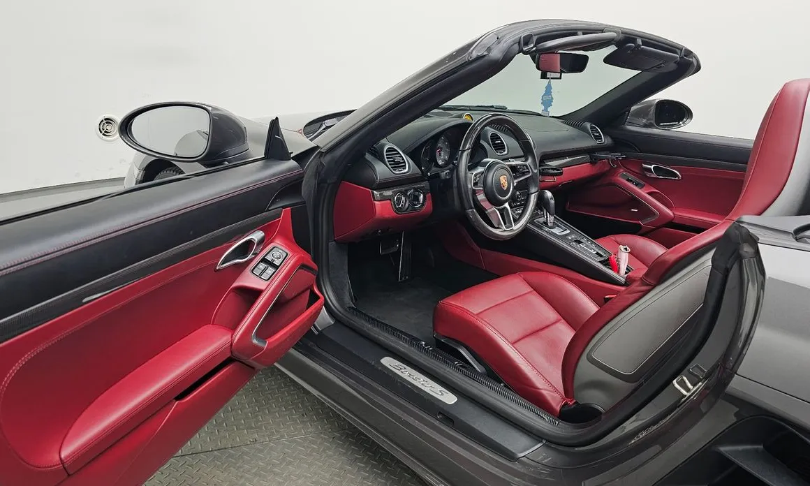 Porsche 718