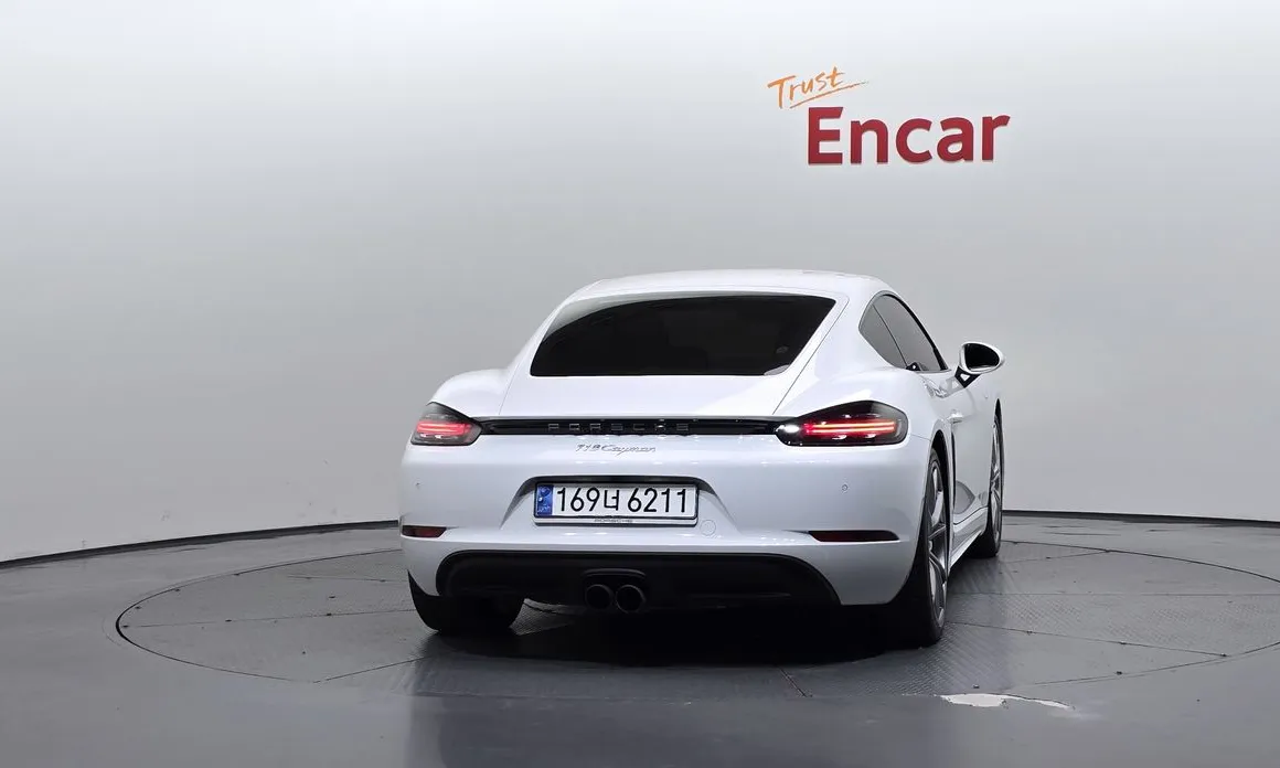 Porsche 718