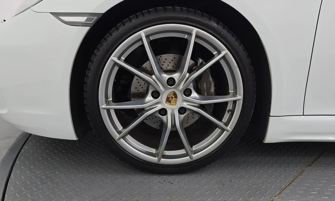 Porsche 718