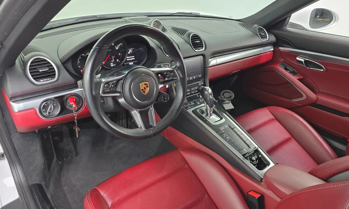 Porsche 718